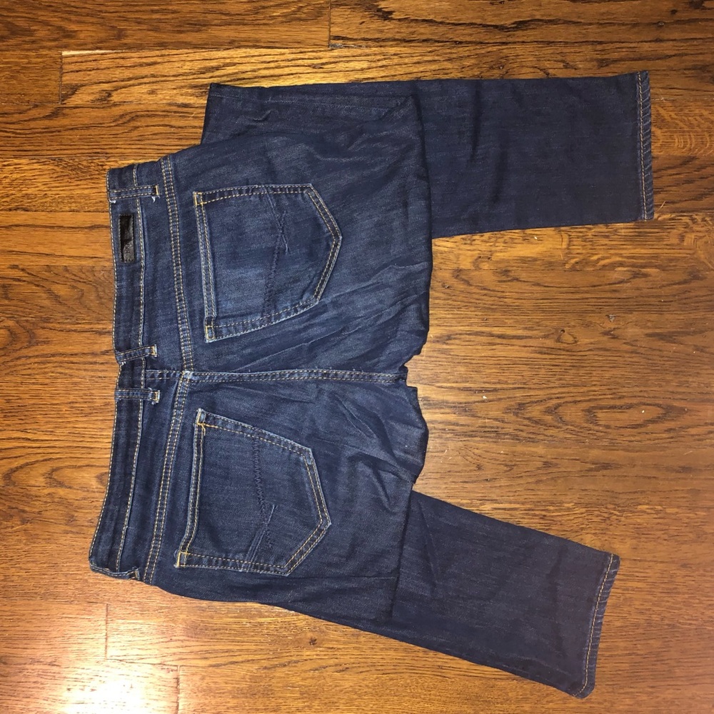 BKE size 30R. Slightly worn but good quality!!